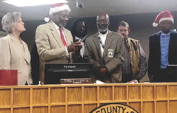 Jones bids farewell to county commissioners