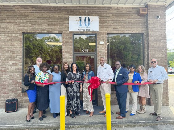 Chamber of Commerce holds ribbon cutting for Level 10 Real Estate