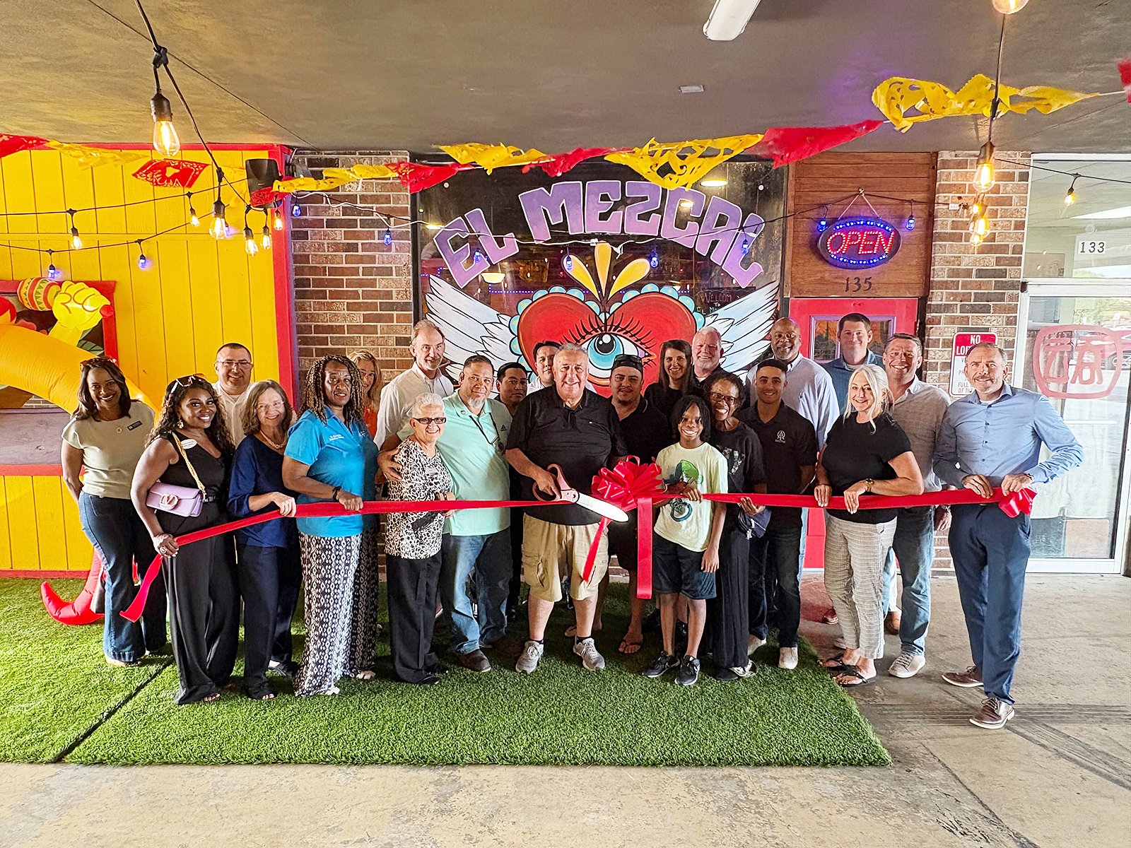 Chamber welcomes El Mezcal with a ribbon-cutting ceremony