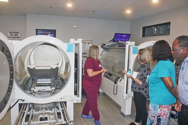 LRMC opens wound care center