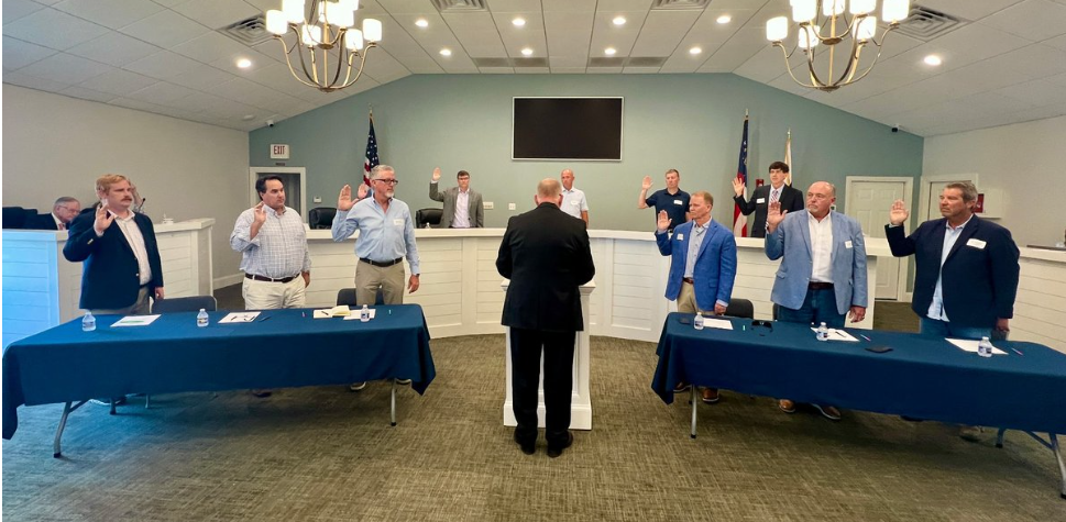 Residents voice concerns at inaugural Airport Authority meeting