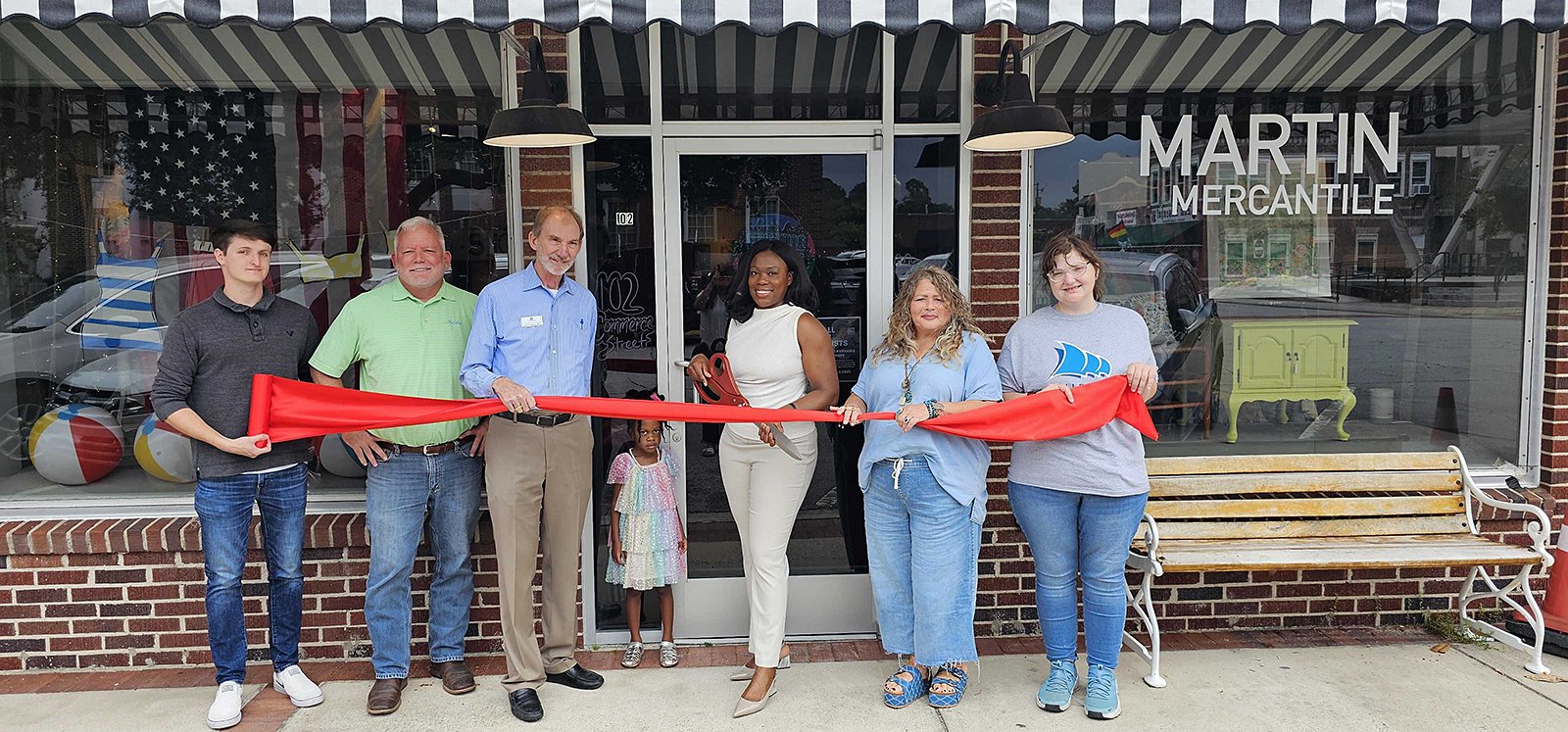 Chamber helps cut the ribbon for Young Imprint