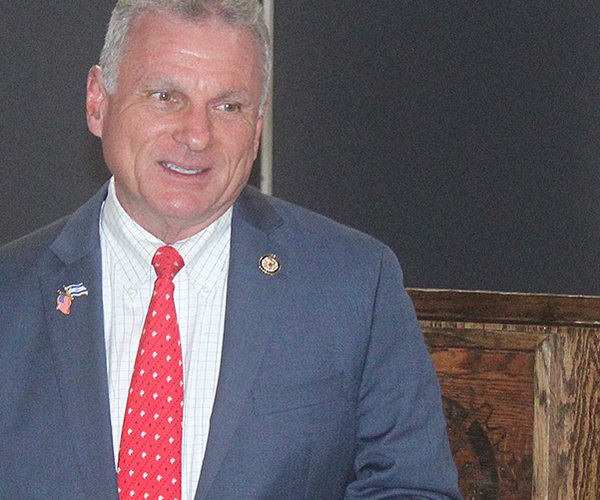Carter: Government needs to be re-opened