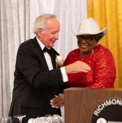 Boys and Girls Club Humanitarian Gala rounds up a great time