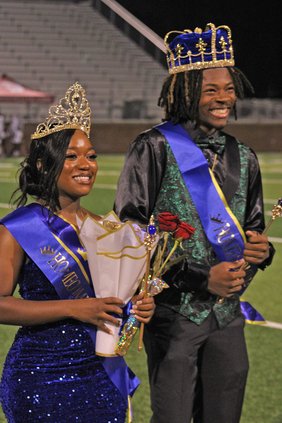 Bradwell Institute crowns homecoming royalty