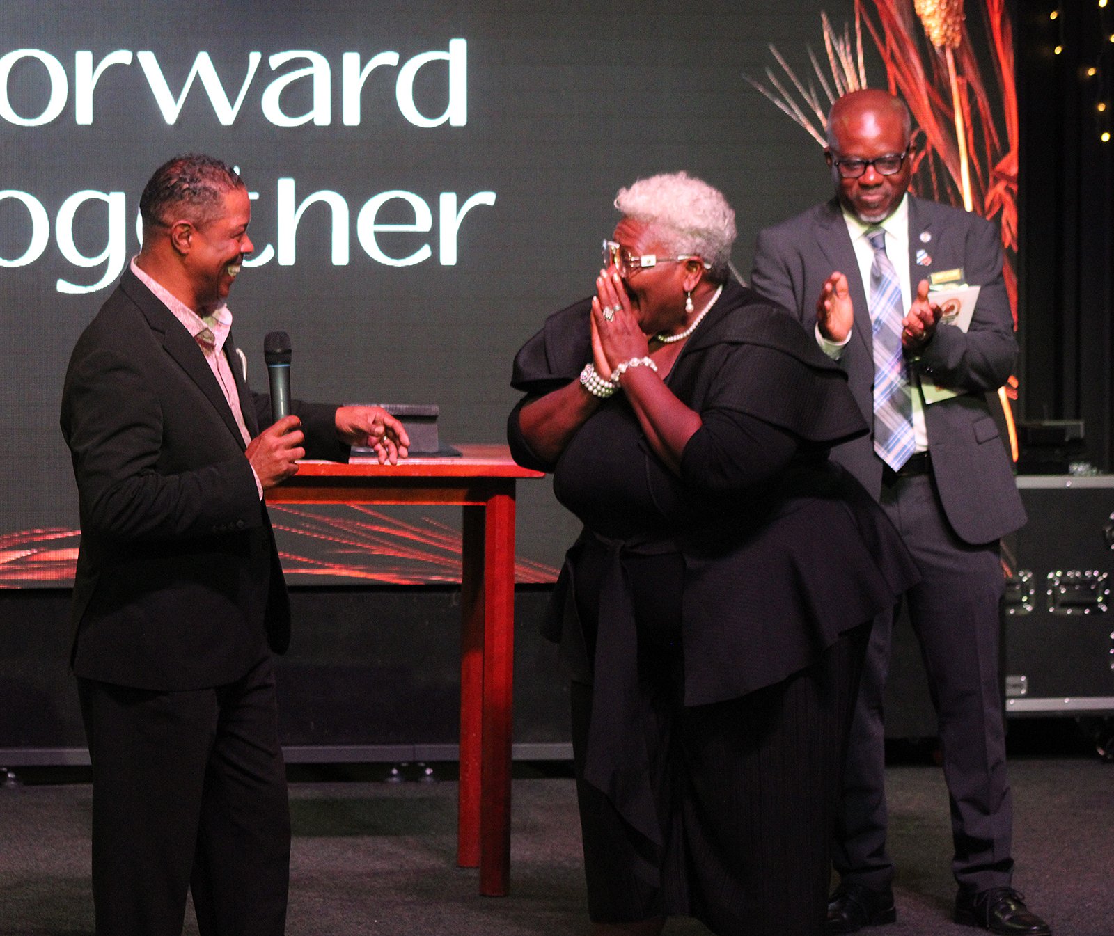 Community leaders give thanks for unity