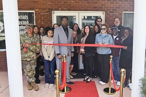 Ribbon cut for new downtown business