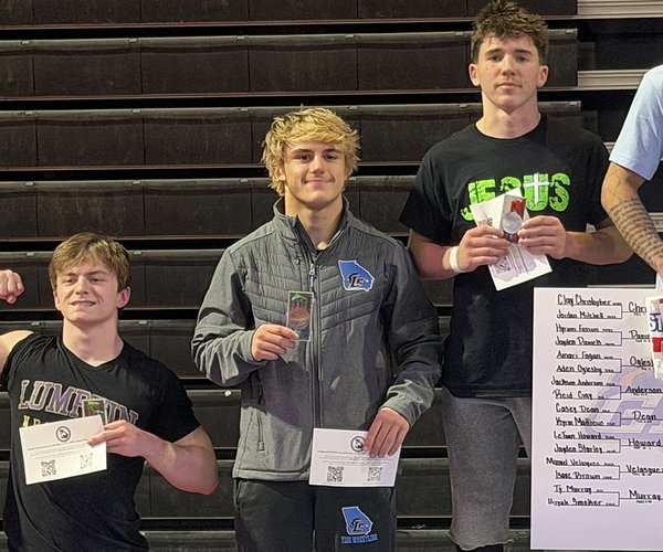 Two Tide wrestlers reach the podium at state meet