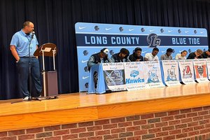 Tide signing night