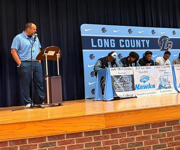 Tide signing night