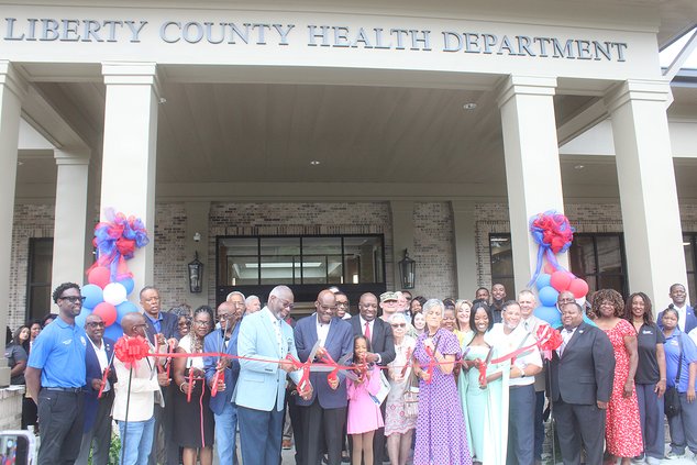 Health Department ribbon cutting 1