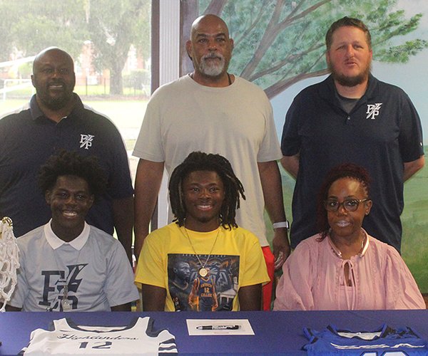 McCloud signs