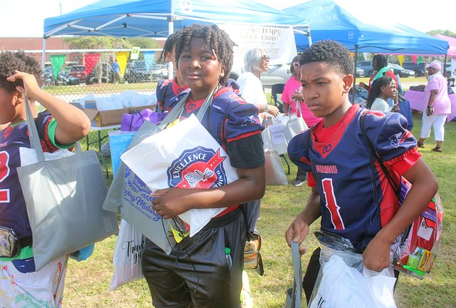 Project Reach GANG’s back-to-school drive draws a huge turnout